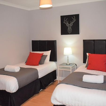 Kelpies Serviced Apartments- Campbell Pumpherston Kültér fotó